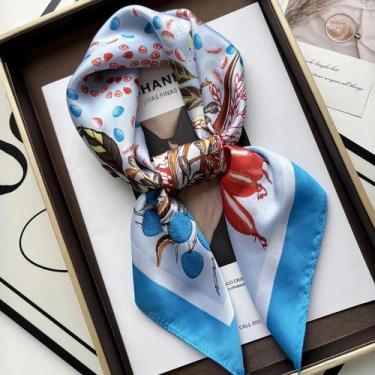 Imagem de Bandana Feminina De Cetim Macio 70x70cm Imitação De Seda Lenço Quadrad