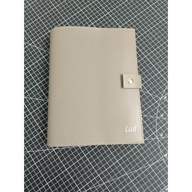 Imagem de Capa modelo livro para caderneta de vacinação Brochura e Espiral (SUS e UNIMED) (cinza fendi montana)