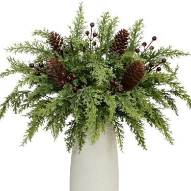 Imagem de 40 ramos artificiais de pinheiro com hastes de pinha de frutas silvestres sortidas de Natal perene palhetas de cedro falsas bagas de azevinho pinhas sprays de inverno para artesanato guirlanda