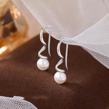 Imagem de Brincos de pérola em espiral de design exclusivo, acessórios femininos multifuncionais requintados e luxuosos, adequados para uso diário e presentes, Medium, Metal, Pérola sintética