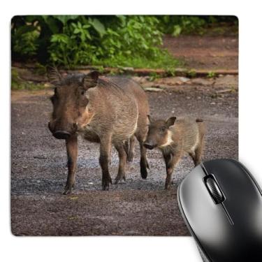 Imagem de 3dRose Warthog, Babies, Chobe Safari Lodge, Kasane, Botsuana, África - Mouse pad, 20 x 20 cm (mp_188044_1)