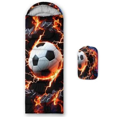 Imagem de QOOMO Sacos de dormir 3D à prova d'água de futebol para adultos e crianças, sacos de dormir impressos para acampamento, clima quente e frio, viagens e ao ar livre, equipamentos de acampamento, 78 x