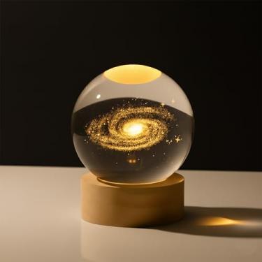 Imagem de Luminária de Mesa Led Bola de Cristal 3D Abajur para Quarto Escritório Decoração Presente Astronauta Saturno Galaxia Lua Sistema Solar