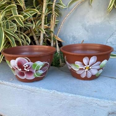 Imagem de Conjunto de 5 vasos decorativos pintados à mão (17 cm) com alças para pendurar, lindamente decorados, adequados para jardins, plantas e flores(Terracota)