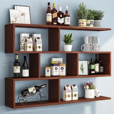 Imagem de Prateleira de vinho moderna montada na parede e prateleira de cerveja, armário de bebidas de madeira, minibar com economia de espaço para casa, suporte de garrafa e vidro elegante, solução de