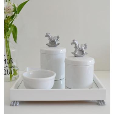 Imagem de Kit Higiene K049 Bandeja MDF Porcelanas Apliques Prata Quarto Bebê - C
