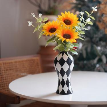 Imagem de Vaso de arranjo de flores xadrez moderno simples preto e branco | sala de estar, decoração de casa, mesa, cozinha, mesa, decoração minimalista