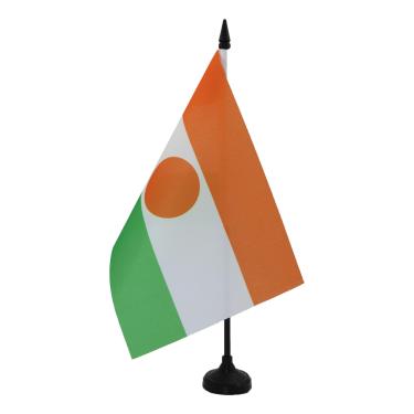 Imagem de Bandeira de mesa do Níger 12 cm x 20.3 cm - Bandeira de mesa nigeriana 21 x 14 cm - Bastão e base de plástico preto - AZ FLAG