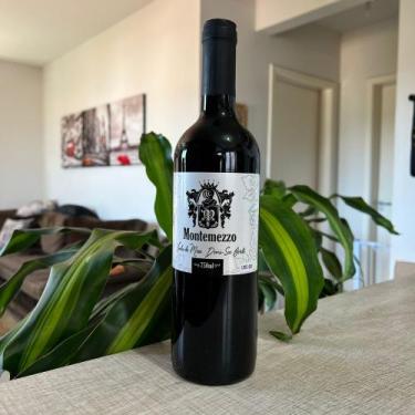 Imagem de Vinho de Mesa Demi-Sec Bordô - Vinícola Montemezzo