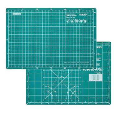 Imagem de Base de Corte Olfa A4 Multiuso CM-A4-RC 30x21cm