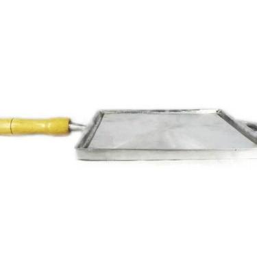 Imagem de Chapa Bifeira Quadrada Alumínio Fundido Polida Cabo Madeira - DIVIFORT