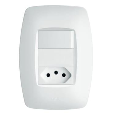 Imagem de Conjunto Interruptor Simples + Tomada 2P+T 10A 250 Volts Elegance - 2260 - FAME