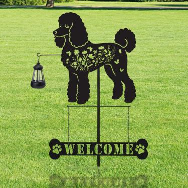 Imagem de Rngmsi Estacas de jardim de metal poodle, decoração de quintal com uma lanterna, estátuas de silhueta de cachorro poodle preto, presentes decorativos de jardim para arte de quintal, pátio, exterior