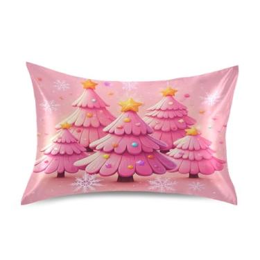 Imagem de Qilmy Fronha de cetim rosa com árvores de Natal para cabelo e pele, capa de almofada de seda refrescante macia e respirável com fecho de envelope, tamanho padrão 50 x 66 cm