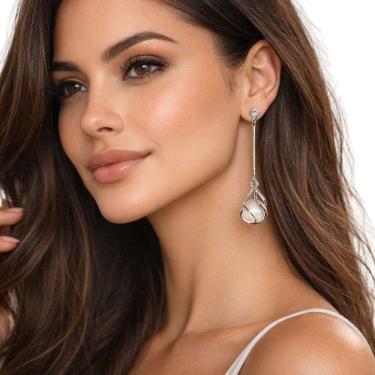 Imagem de Brinco Feminino Longo Flor Vazada Elegante Festa Luxo Festa