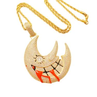 Imagem de ICEDIAMOND Colar de lua crescente com diamante brilhante CZ Lab, pingente de lua nova gótico de zircão gelado, joias de hip hop banhadas a ouro para homens (Gold)