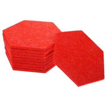 Imagem de OHPHCALL 10 peças de placa de feltro hexagonal, placa de cortiça de parede, adesivo de feltro, quadro de avisos, quadro de notas à prova de som, para fotos, fotos, escritório, vermelho