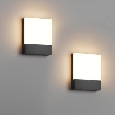 Imagem de Aoceley Pacote com 2 lâmpadas de parede LED modernas para ambientes externos, 24W 3000K para varanda e pátio, luminárias de parede externa LED IP65, arandela de parede de perfil baixo para casa