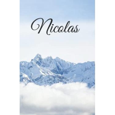 Imagem de Nicolas: Carnet de notes - 100 pages - encadré ligné - personnalisé avec le prénom - format 13cm X 20cm - bleu montagne neige