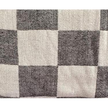 Imagem de Cobertor aconchegante Buffalo Check – Manta de algodão xadrez vermelho e cinza com franja | Cobertor decorativo macio para sofá, sofá e cama | Estilo rústico de cabana de fazenda | 100% algodão | 142