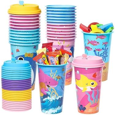 Imagem de Copos de brinde VERSAINSECT y Favors, pacote com 24 copos de festa de aniversário em 4 cores, 473 ml, tema tubarão do oceano, reutilizável, decoração de festas, copos com tampas, plugues para bebês e