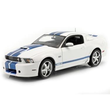 Imagem de 2011 Ford Shelby Mustang GT350 Branco 1/18 Fundido Modelo de Carro por Shelby Colecionáveis