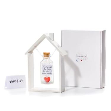 Imagem de I Love You Gifts for Her and Him - Anniversary Presents for Boyfriend and Girlfriend - Personalized Gift for Husband and Wife (in White Wood Frame, Big Bottle - You're Still The Best Decision)