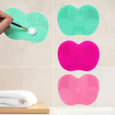 Imagem de Conjunto de pincéis de maquiagem com 3 peças, acessórios, tapetes de limpeza – Almofadas de limpeza de cosméticos de silicone para pincel cosmético/esponja de pó/esponjas de maquiagem (15,5 cm × 11,4