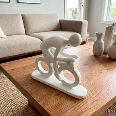 Imagem de Escultura Decorativa Miniatura Ciclista Bicicleta Em Resina