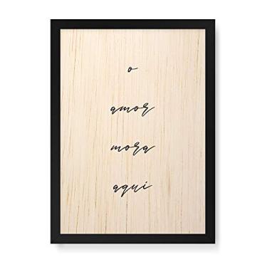 Imagem de Arte Maníacos Quadro Decorativo em Madeira O Amor Mora Aqui Traço Branco - 23x16,25cm (Moldura caixa em laca preta)