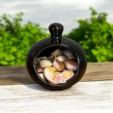 Imagem de Porta Alho Preto Alheiro Feito de Cerâmica Para Cozinha