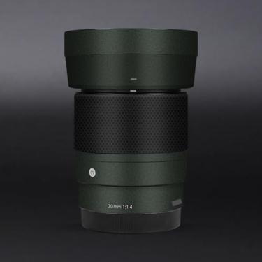 Imagem de 30 1.4 E Acessórios de película para lente de câmera adesivo de película protetora de vinil para Sigma 30 mm F1.4 DG DN adequado para Sony E Mount adesivos protetores de câmera (couro verde)