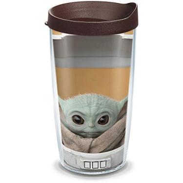 Imagem de Tervis Copo de viagem Star Wars The Mandalorian Child Stare Made in USA com isolamento térmico de parede dupla mantém as bebidas frias e quentes, 473 ml, clássico