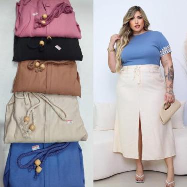 Imagem de Saia Longa Plus Size com Fenda Frontal e Cinto de Amarração  Tecido Se