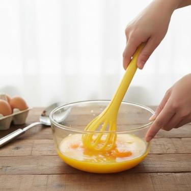 Imagem de Batedor de ovos 2 em 1 e pinça de comida, ferramenta de cozinha multifuncional, batedor de ovos manual para cozinhar, assar, misturar leite, salada, creme e segurar pão e macarrão (amarelo)