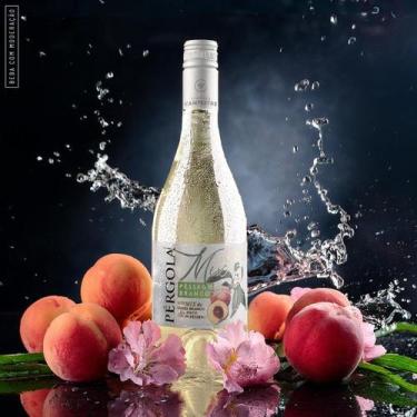 Imagem de Suco Cooler De Morango Com Vinho Tinto Suave Pergola 750 ML _ morango_