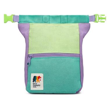 Imagem de Oso Supply Co - Balde de rocha Kulshan, bolsa de giz de tamanho grande para escalada, pote de giz com fecho magnético, alça de escova, bolsos com zíper para alpinistas (verde alpino)
