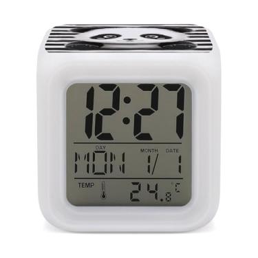Imagem de RTFGHJS Despertador preto e branco panda colorido despertador pequeno visor LED despertador digital relógio compacto relógio eletrônico para quartos cabeceira mesa prateleira tamanho único