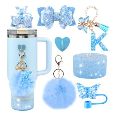Imagem de Conjunto de 6 peças de acessórios de copo Stanley azul - tampa de cobertura de palha de borboleta, laço brilhante para canudo, bota de silicone brilhante, pingente de letra e pompom para copos Satnley