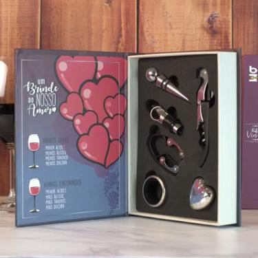 Imagem de Kit Premium para Vinho com 5 Peças, Estojo MDF Formato Livro, Acessórios em Metal, Saca Rolhas, Tampa, Oxigenador, Corta Lacre, Anel Salva Gotas, 21x16,5x4cm