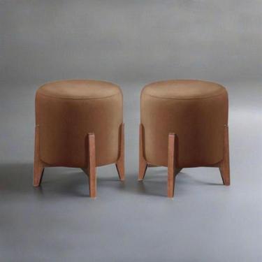 Imagem de Kit 2 Puff Decorativo Para Sala Redondo Luxo Dallas Veludo Capuccino -