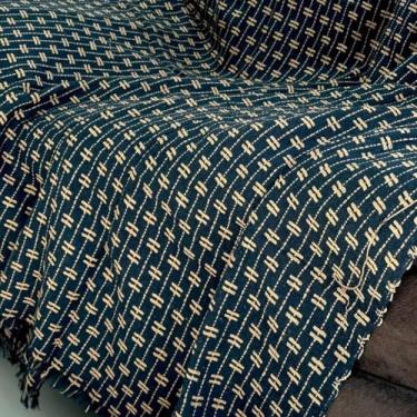 Imagem de Manta para Sofá King Gigante 300 x 180 100% Algodão Protetor e Decorativo – Conforto e Elegância para Sua Sala (Kg Pont. Preto e Caramelo)