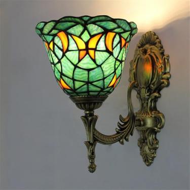 Imagem de Luminária de parede retrô americana com LED, estilo europeu de luxo, para sala de estar, quarto, escritório, casa de campo, hotel, restaurante, café, bar, corredor, com vidro colorido (Estil