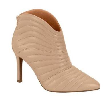 Imagem de Bota Feminina Cano Curto Salto Alto Vizzano 3049.227 Vazada - Preto - 38-Feminino