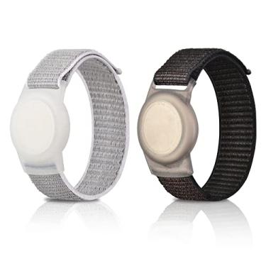 Imagem de Pacote com 2 pulseiras infantis para AirTag, pulseira de relógio de nylon com suporte rastreador GPS, capa protetora compatível com Apple Air Tag, pulseira antiperda ajustável para bebês e idosos (preto + branco)