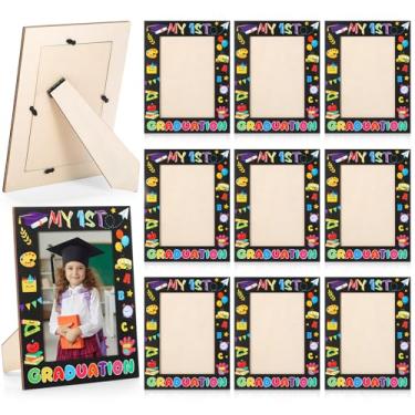 Imagem de Yaomiao 10 porta-retratos de formatura pré-escolar, 10 x 15 cm de madeira My First Kindergarten Graduation 2025, suporte vertical para fotos pré-escolares, presentes para meninos e meninas, filhos