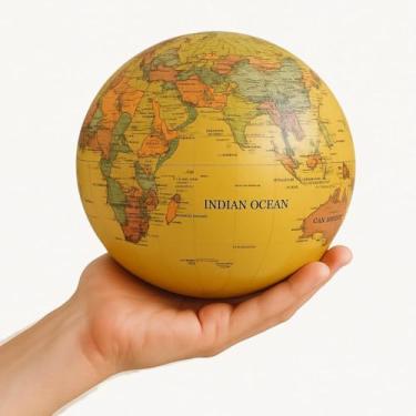 Imagem de Globo Terrestre Luminoso Decorativo, Base Giratória, Design Vintage, Amarelo, para Escritório e Quarto Infantil