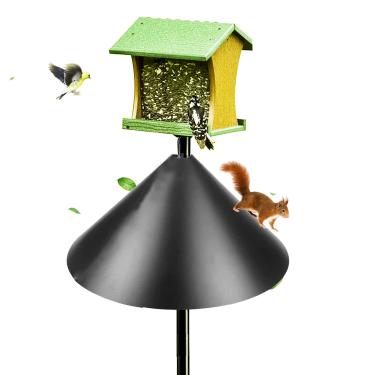 Imagem de QILTON Defletores de esquilos para comedouros de pássaros, rolha de montagem de mastro de guarda de esquilo para alimentador de pássaros ao ar livre ou ganchos de pastor, 30,5 cm de diâmetro (A04)