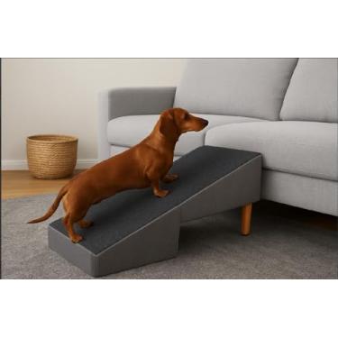 Imagem de Puff Rampa Pet 2 em 1 com Pés de Madeira e Carpete Antiderrapante – Auxilia Cães a Subirem no Sofá | Design Moderno e Funcional (Cinza, Tamanho Unico)