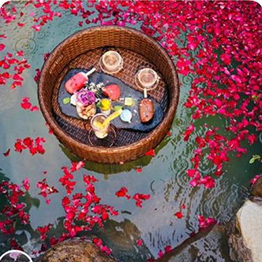 Imagem de Bandeja de servir redonda de tecido de vime, bandeja decorativa de armazenamento, bandeja de servir de cozinha, café da manhã, bebidas, lanche para mesa de café, decoração de casa (marrom 50 x 15 cm)